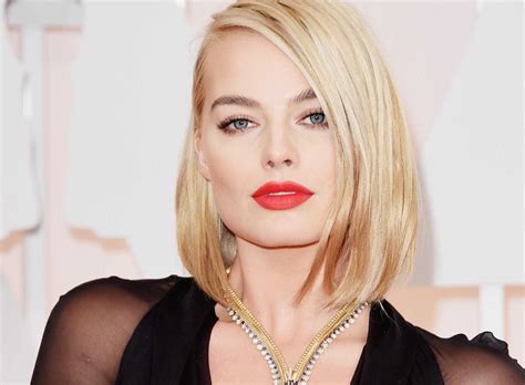 Later the family shifted to gold coast. Margot Robbie weight, height and age. We know it all!