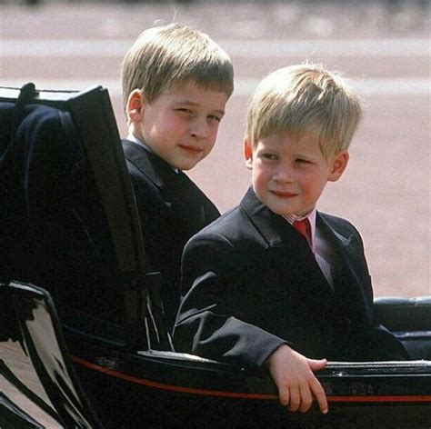 Born 15 september 1984) is a member of the british royal family. เจ้าชายแฮร์รี่ ดยุกแห่งซัสเซกส์ หล่อละมุน ทุกช่วงวัย จะตอน ...