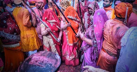 Video In 360° Lathmar Holi Celebrations In Uttar Pradeshs Barsana