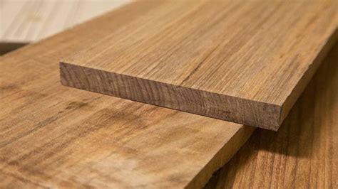 Kayu diolah dan digunakan untuk berbagai keperluan. Harga Kayu Jati Per m3 Tersedia Ukuran Balok, Papan dan Reng