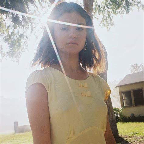 Selena Gomez Yellow Dress Fetish Video Wheretoget