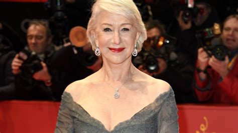 British movie star helen mirren will portray former israeli prime minister golda meir in a new film, retelling the story of the yom kippur war, according to a statement by the embankment company. Hot mit 72: So hält Helen Mirren ihren Body fit ...
