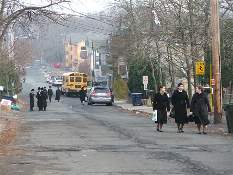 In Rockland County Non Orthodox Try To Create Alternative To Hasidic