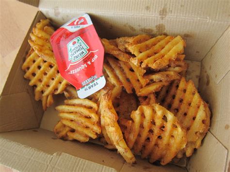 They go with beans, bangers, bacon, burgers, fish fingers, a fish fingers, eggs in, eggs on, gammon, steak, chops, grill 'em, bake 'em, fry 'em, eat 'em Review: Pizza Hut - Waffle Fries | Brand Eating