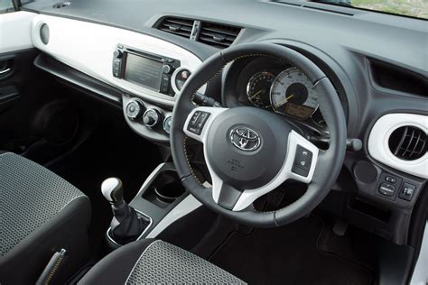 Yaris Trend Interior 2013 2014 Toyota Media Site