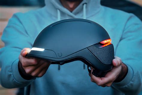 Smart Helmet With Dynamics Leds Led News