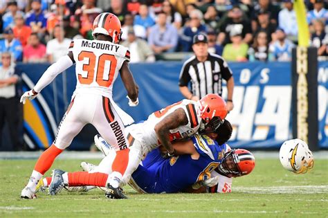 The offensive line just dominated. Browns' defensive snap counts, stats, and PFF notes: Week ...