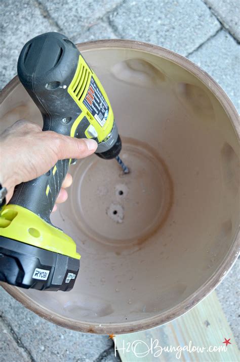 How To Drill Drain Holes In Ceramic Planters Ceramic Planters White