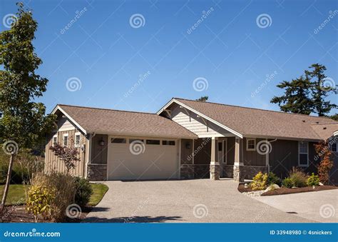 Middle Class Suburban Home Stock Photo Image Of Dream 33948980