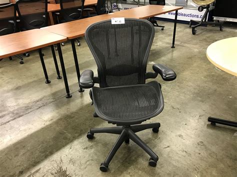 HERMAN MILLER AERON FULLY ADJUSTABLE MESH BACK TASK CHAIR - Able Auctions
