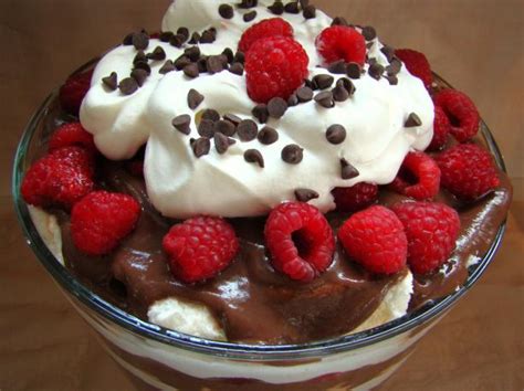 This quick and easy recipe is low in fat, with simply 3.7 g per section. Low-Fat Chocolate Raspberry Trifle Recipe - Food.com