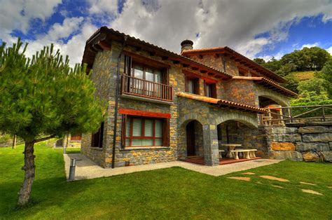 Turismo rural y aventura desde sólo 16 €. Por la vida y la alegría: Casa rural ordesa el olivo