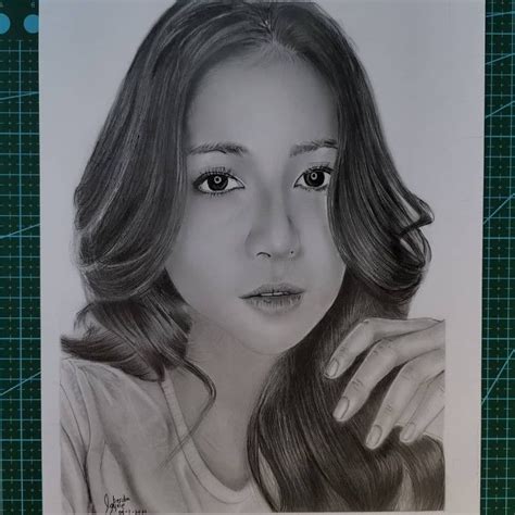 Sanya Lopez Drawing Charcoal Portraits Graphite Drawings Portrait