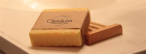 Wir haben unsere geschichte in der küche von donagh und gemma im jahr 2010 begonnen. Handmade Soap Company | Cherokee's Handmade Soaps