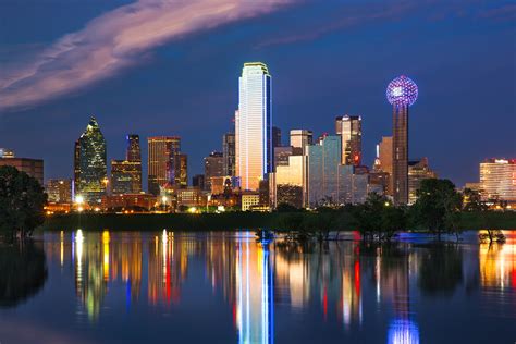 Dallas Skyline At Dusk With Reflection Illuminated By A Bl Flickr