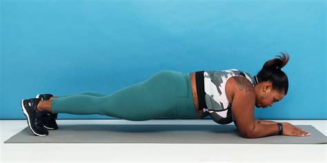 This Full-Body Plank Workout Takes Just 5 Minutes to Do | SELF