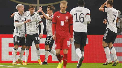 Lesen sie hier alle meldungen der faz zum spitzenverband des deutschen fußballs. Junges DFB-Team siegt gegen Tschechien :: DFB - Deutscher ...