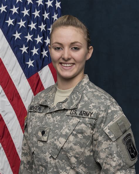 Vermont Guard Member Becomes USA S First Female Combat Engineer National Guard Guard News