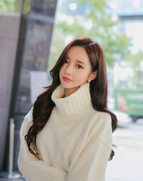 Hzyoung2oga Shared A Photo From Flipboard Girls Turtleneck Modern Aprons Cute Asian Fashion