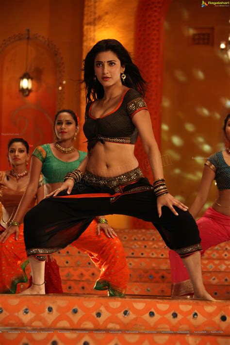 Hot And Beautiful Shruti Haasan In Balupu Movie ️ 12 Beautiful Bollywood Actress Shruti Hassan