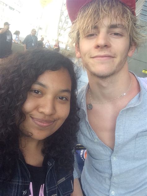 Ross Lynch News On Twitter RT DailyRoss PHOTO SELFIE WITH MY LOVE Via Delly R