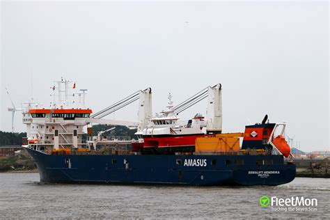 Abis esbjerg (2015), southern dawn (2014). Photo of EEMSLIFT HENDRIKA (IMO: 9671486, MMSI: 244790047 ...