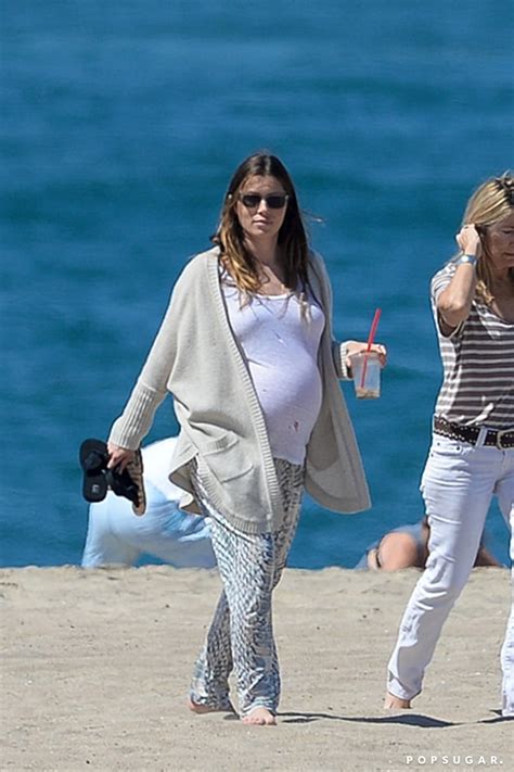 Pregnant Jessica Biel On The Beach Pictures Popsugar Celebrity