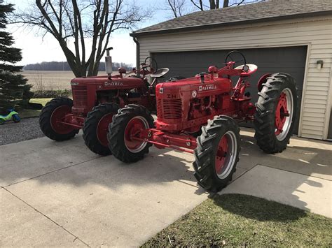 Farmall Super M With Front Wheel Drive Antique Tractors Vintage Tractors Vintage Farm Farmall