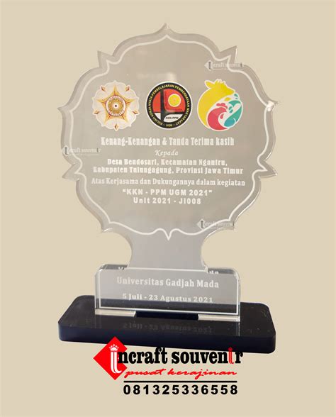 PLAKAT SOUVENIR AKRILIK KENANG-KENANGAN DESA | galeriakrilik.com