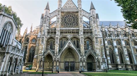 The History Of Gothic Architecture Archinspires