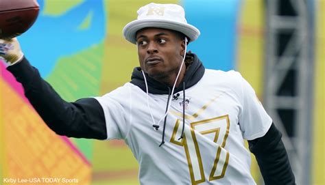 Davante adams currently dating devanne villarreal, their first date? Davante Adams likely to miss Week 3 with hamstring injury