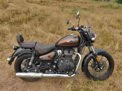 The new royal enfield meteor might have the same tire size but with a bigger read disc with enhanced braking power. Royal Enfield Meteor 350 Review: A Vibration-Free Thumper ...