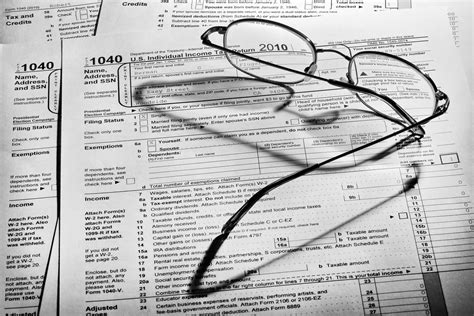 Take the refund or make an estimated tax payment? FEDERAL TAX RETURN CALCULATOR