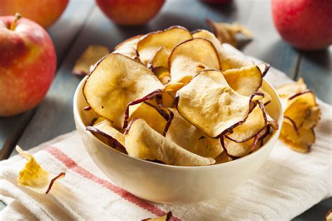 Baked Apple Chips Cottage Life