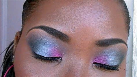 Here's how to recreate the look, with expert tips from a makeup artist. Gray and Pink Eyeshadow Tutorial ~ Nicki Bright Eyes