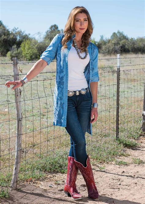 Fall Fashion Grit And Glam Cowgirl Magazine Cowgirl Style Outfits