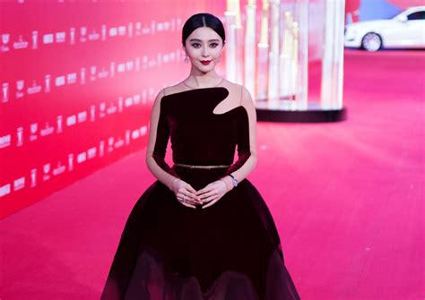 fan bingbing banned from acting by chinese officials entertainment news asiaone