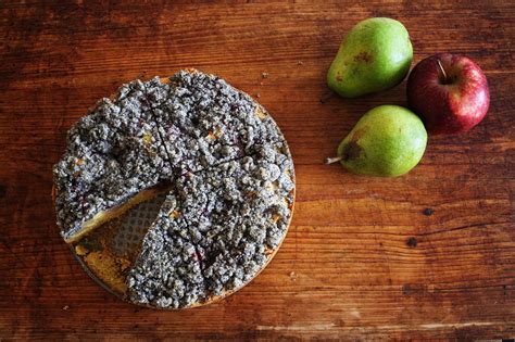 Maybe you would like to learn more about one of these? Für Gernekochen: Apfel Birnen Kuchen mit Mohncrumble ...