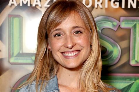 Smallville Actress Allison Mack Was Second In Command In Cult That Branded Women And Kept