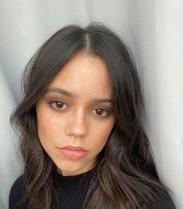 Songbird, a pandemic thriller that's beginning principal photography today (in the midst of a real pandemic), has added two new cast members. Jenna Ortega Kimdir? Nereli? Boyu, Kilosu, Kaç yaşında? Hayatı