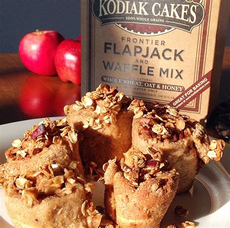 This recipe uses kodiak cakes. Kodiak Cakes Product Review + Cinnamon Roll Recipe » Clean ...