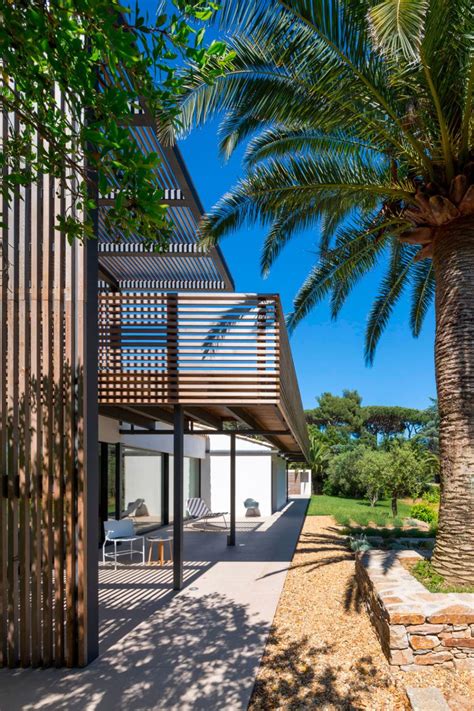 Mer et demeures können sie ihre finden haus strandnähe mit seiner website, die sich auf immobilien mer et demeures: Vincent Coste Architecte entwirft eine atemberaubende ...