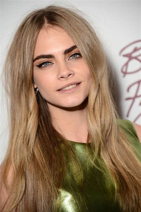 Cara Delevingnes Eyebrows How To Get The Perfect Power Brows Style