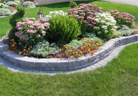 Beautiful Raised Flower Bed Stone Border 32 Front Yard Landscaping