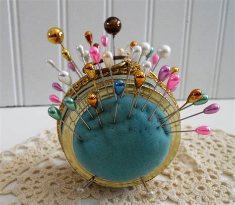 Vintage Pin Cushion With 40 Stick Pins Etsy