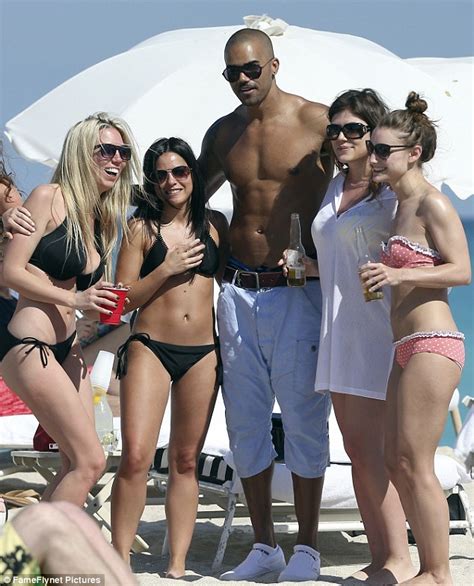Shemar Moore Shows Off His Buff Body As Hes Fawned Over By Bikini