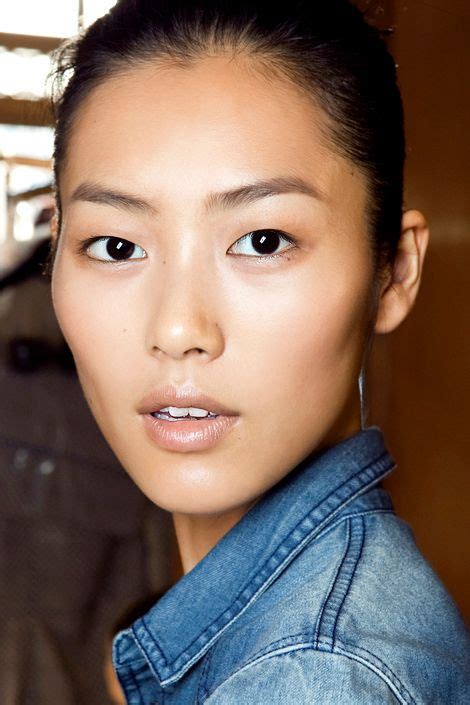 Le Fashion 27 Beauties With Bold Brows