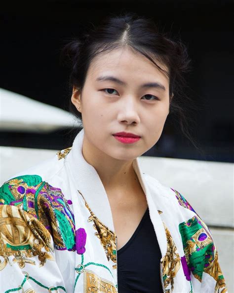 Pin On Seoul Fashion Week Street Style