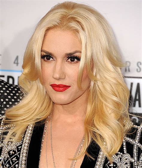 This beautiful queen can pull of anything. Could You Pull Off Platinum Hair? - Daily Makeover ...