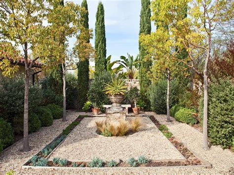 Creating A Mediterranean Garden Style Tuscan Landscaping